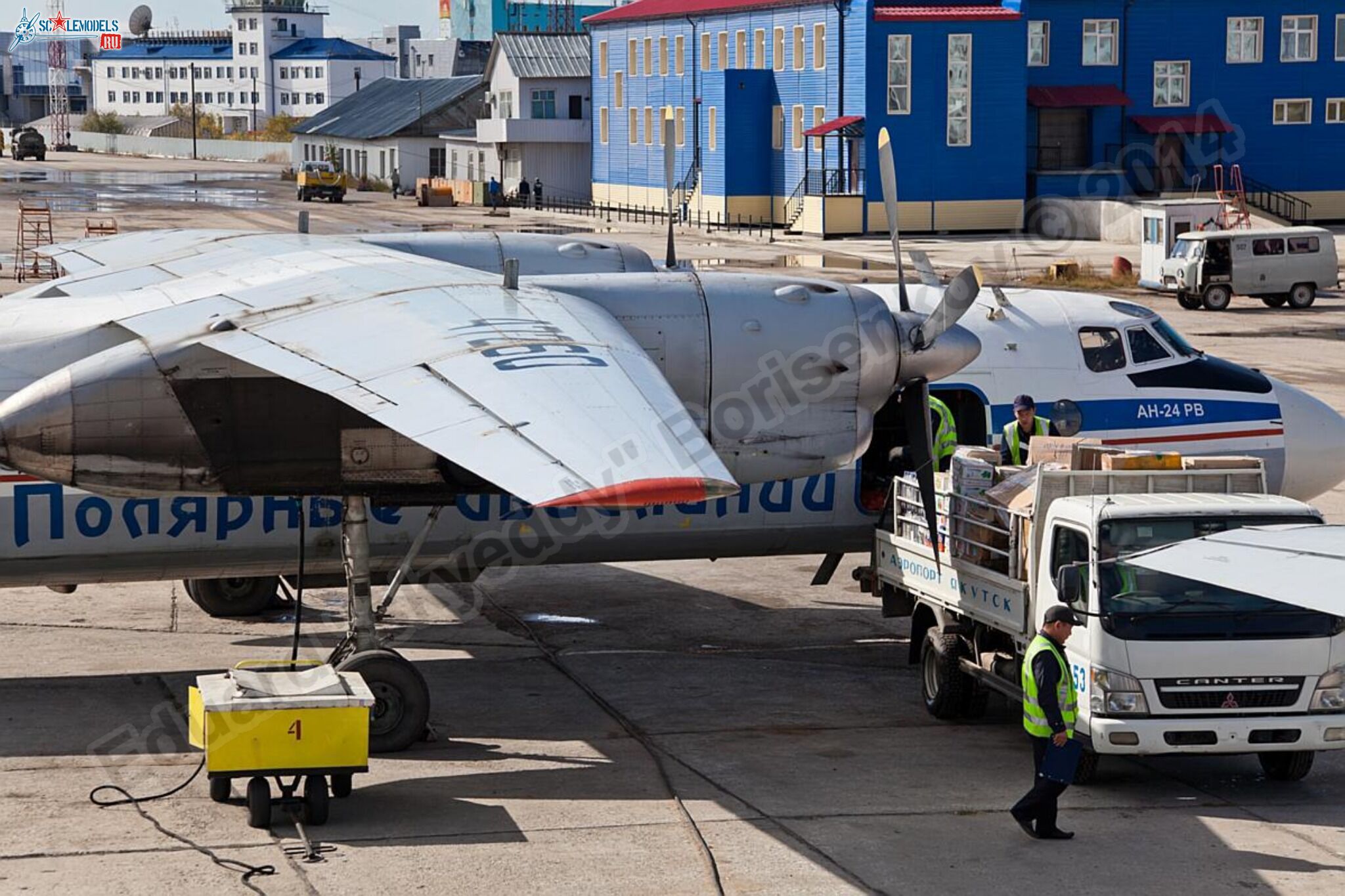 An-24RV_RA-47260_0007.jpg