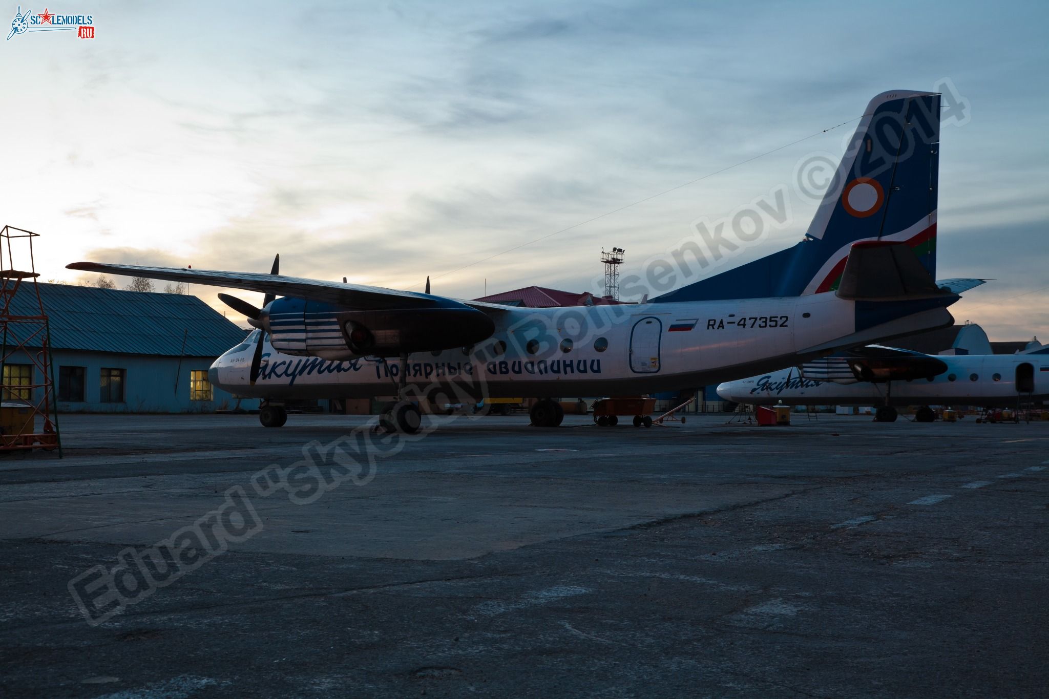 An-24RV_RA-47352_0000.jpg