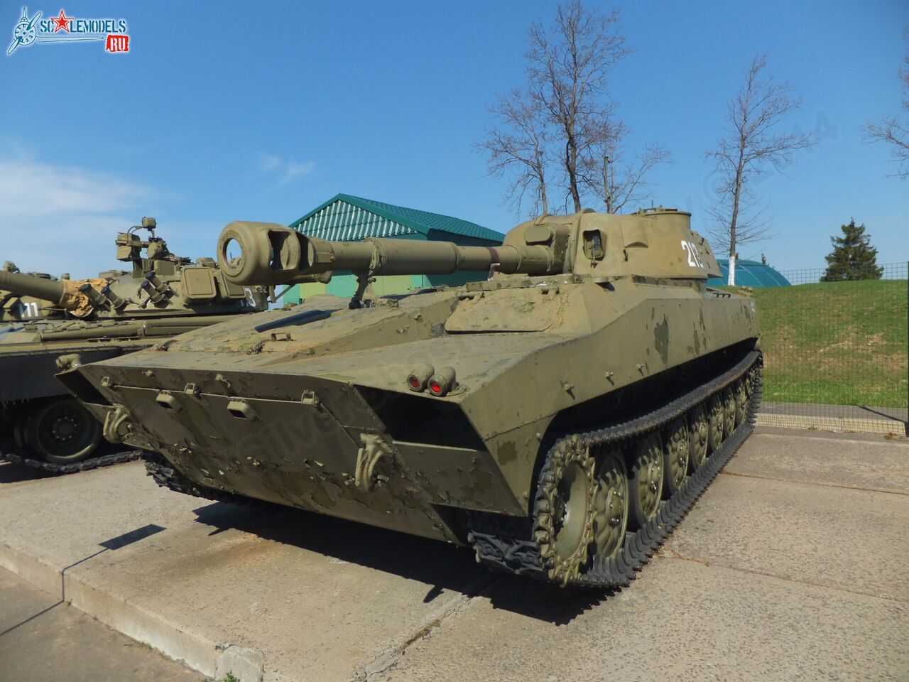 2S1_Gvozdika_0000.jpg