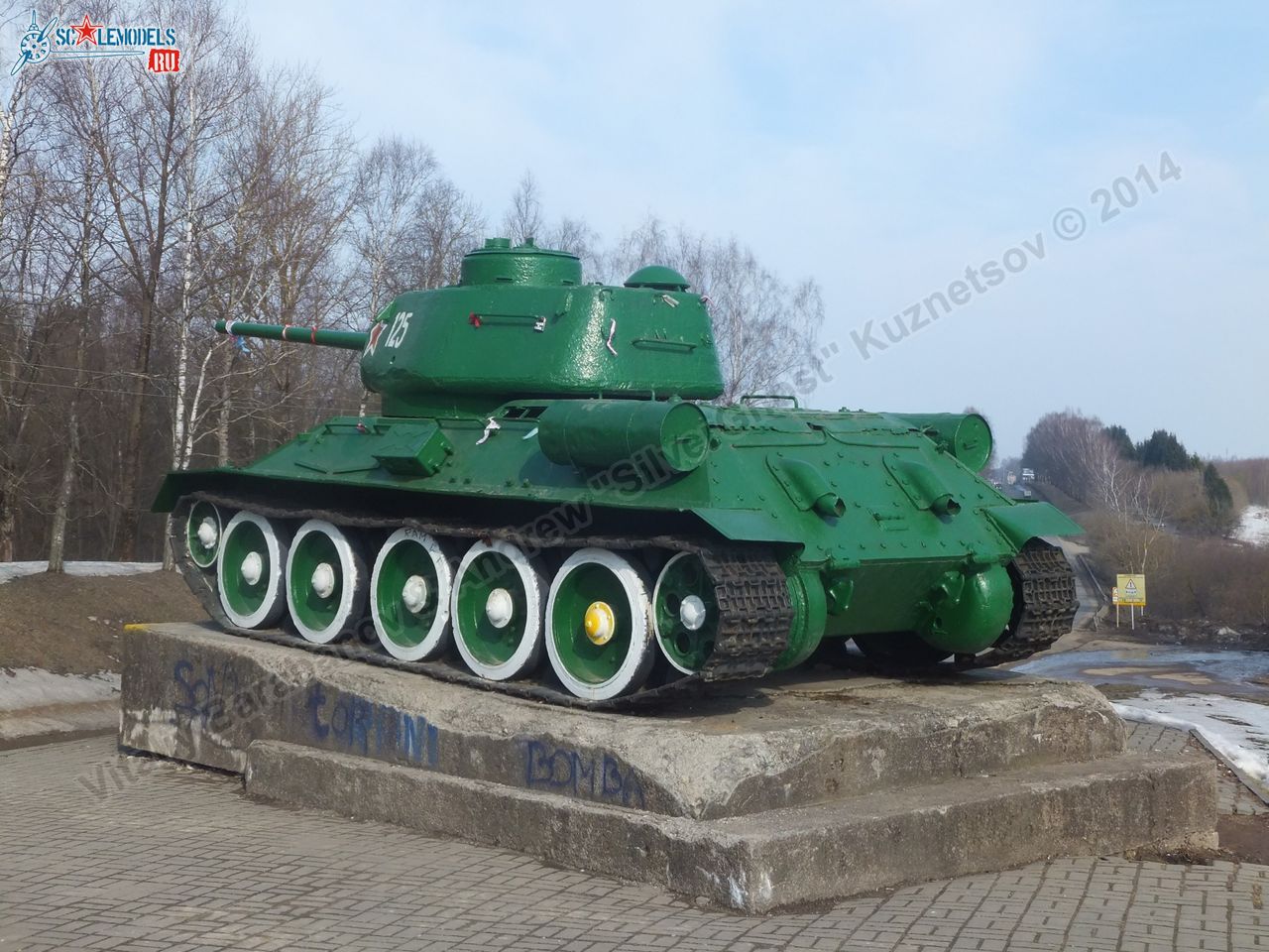 T-34-85_Smolensk_0000.jpg