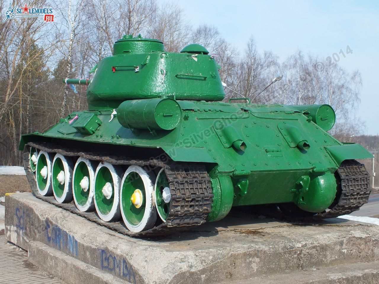 T-34-85_Smolensk_0003.jpg