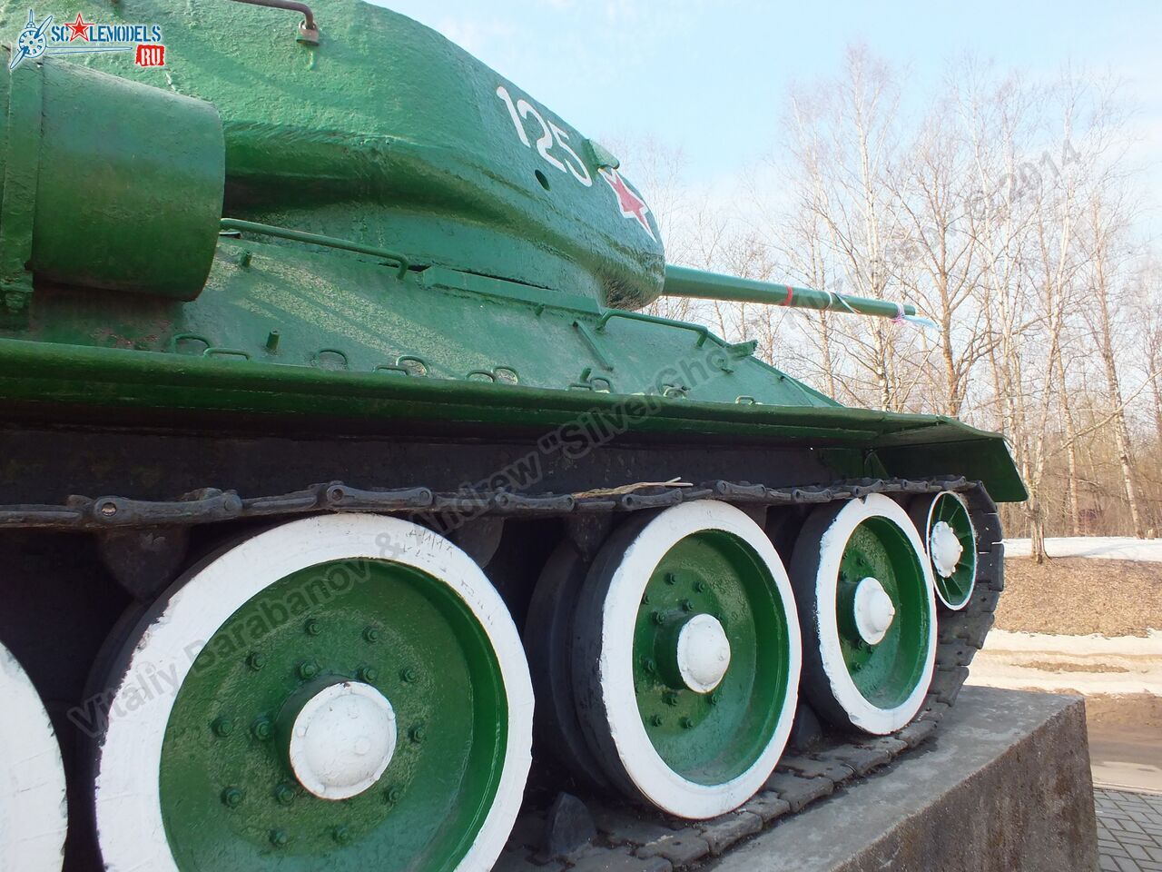 T-34-85_Smolensk_0009.jpg