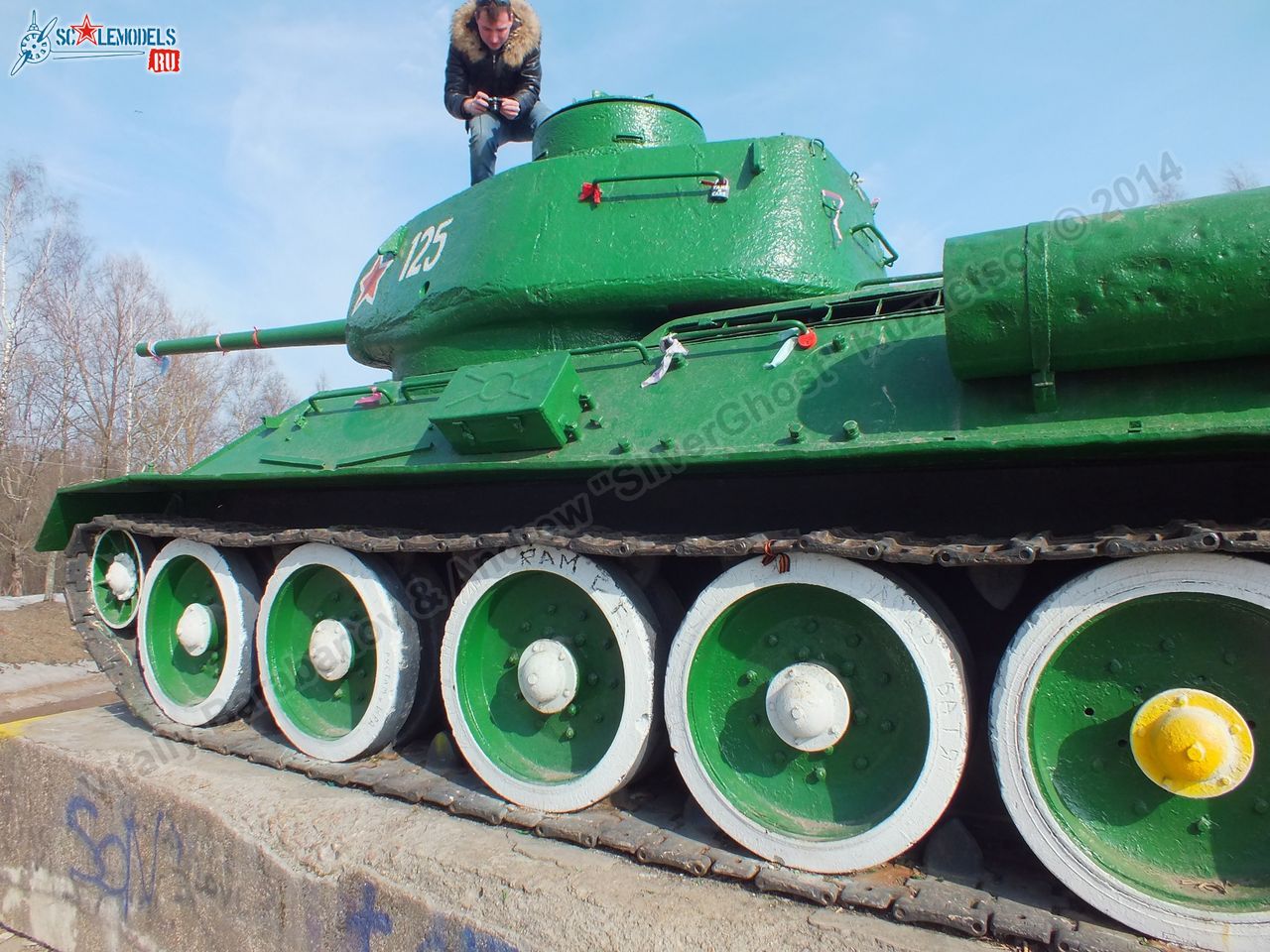 T-34-85_Smolensk_0018.jpg