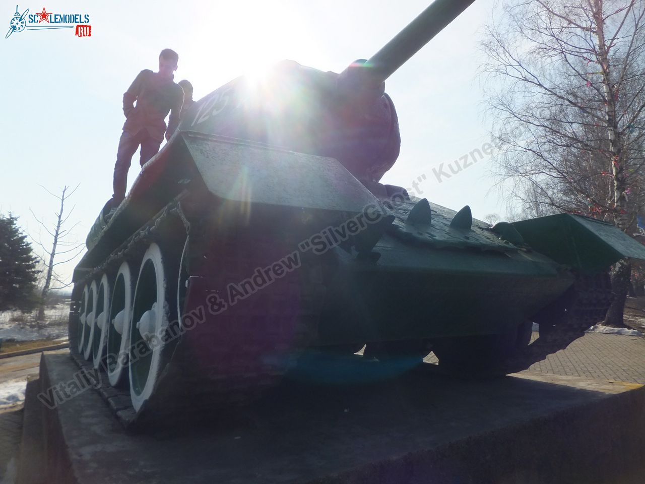 T-34-85_Smolensk_0084.jpg