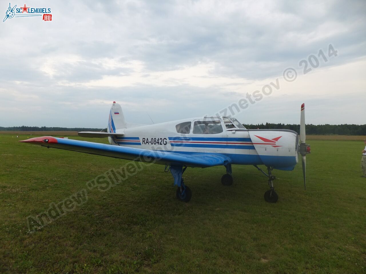 Yak-18T_0002.jpg