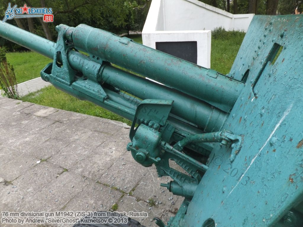 76mm_ZiS-3_Baltiysk_0014.jpg