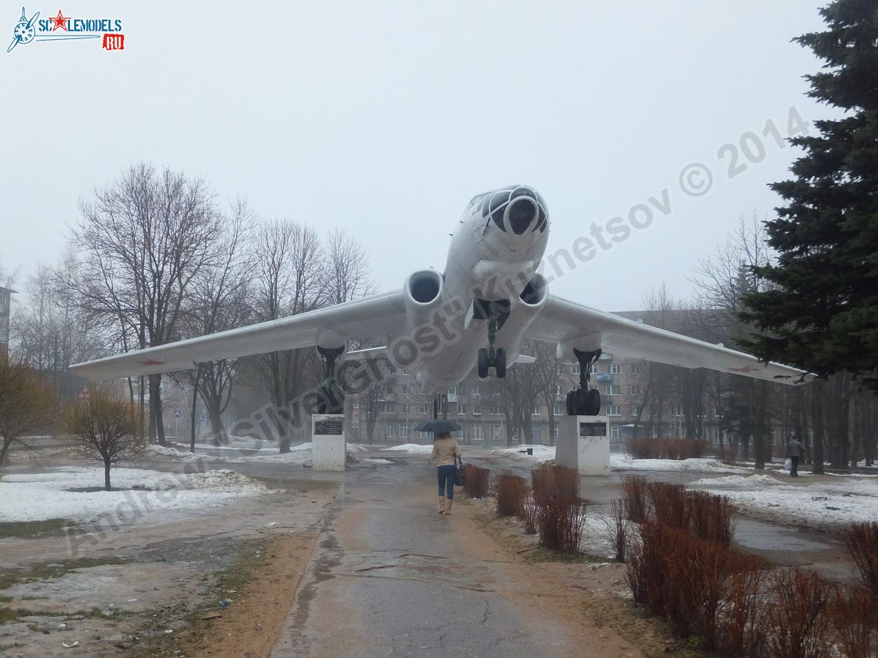Tu-16_Badger_Smolensk_0000.jpg