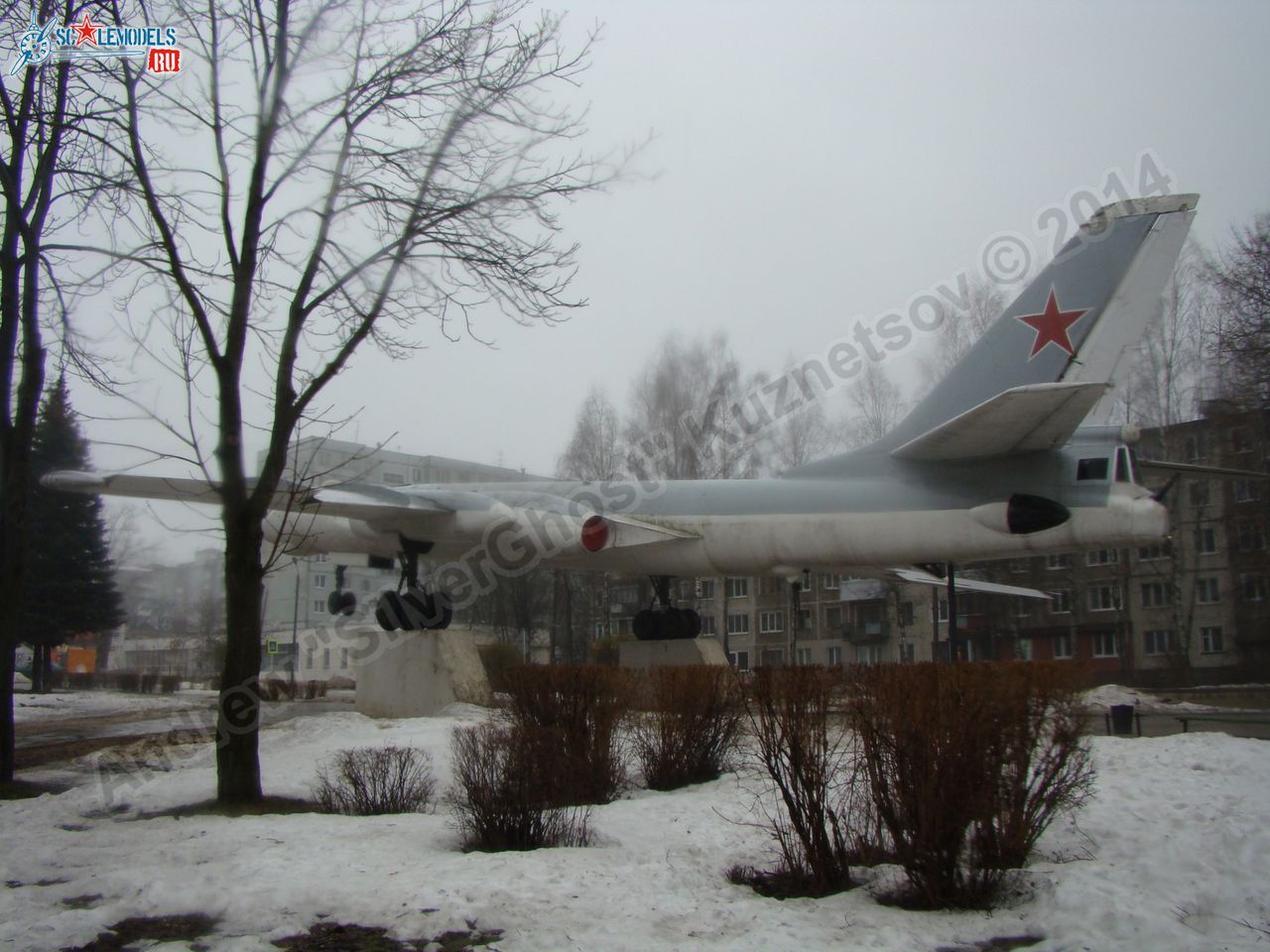 Tu-16_Badger_Smolensk_0048.jpg