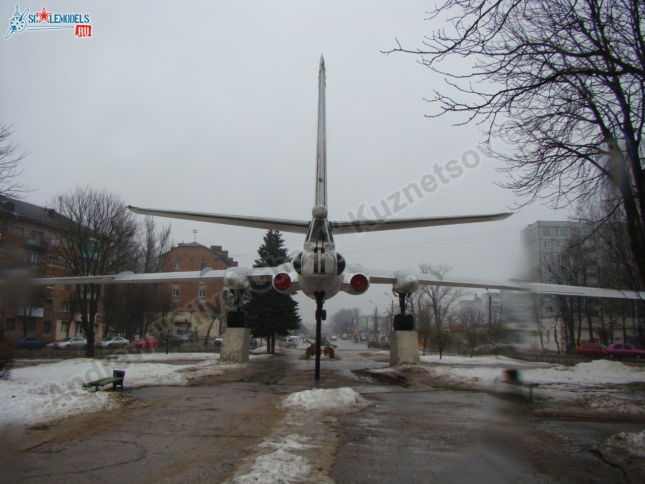 Tu-16_Badger_Smolensk_0062.jpg