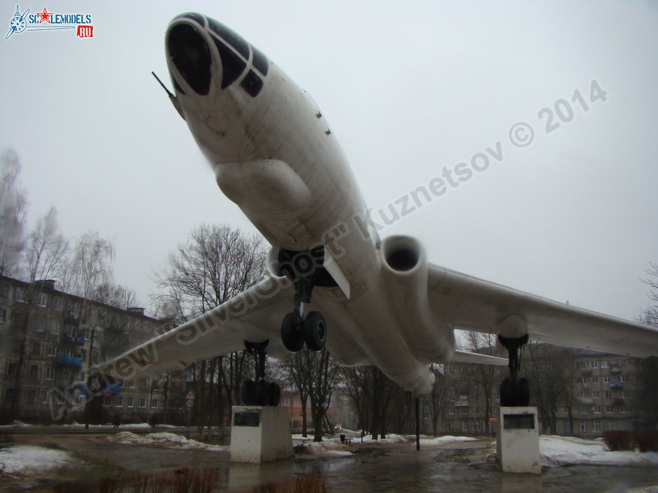 Tu-16_Badger_Smolensk_0104.jpg