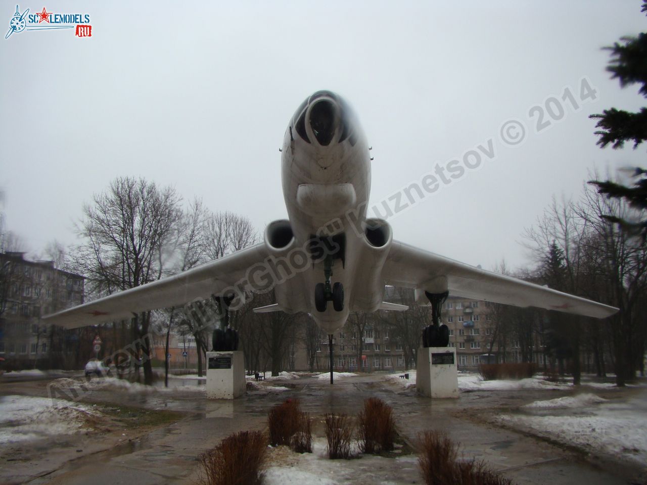 Tu-16_Badger_Smolensk_0109.jpg