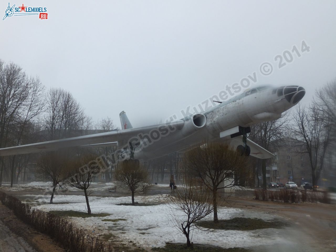 Tu-16_Badger_Smolensk_0138.jpg