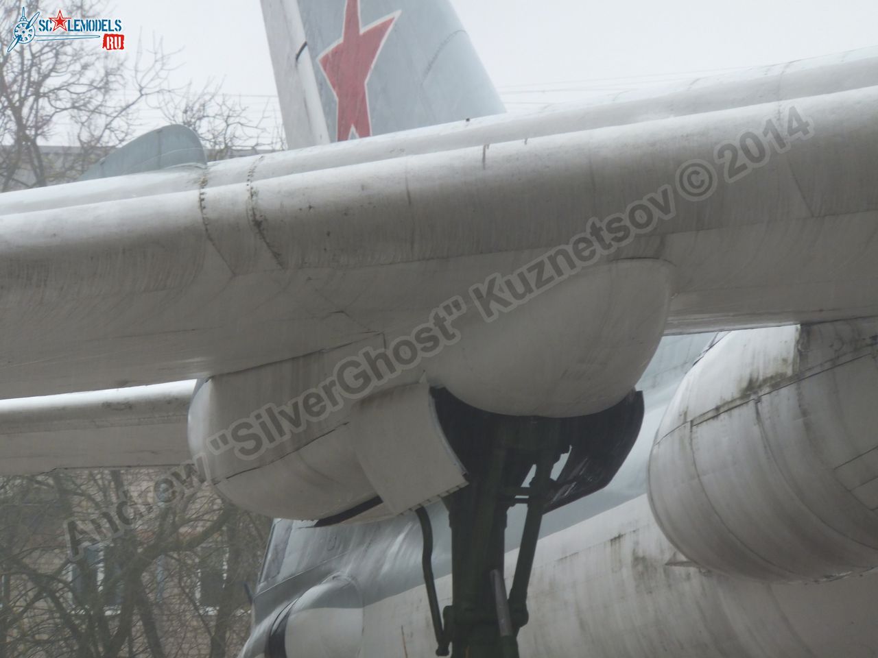 Tu-16_Badger_Smolensk_0143.jpg