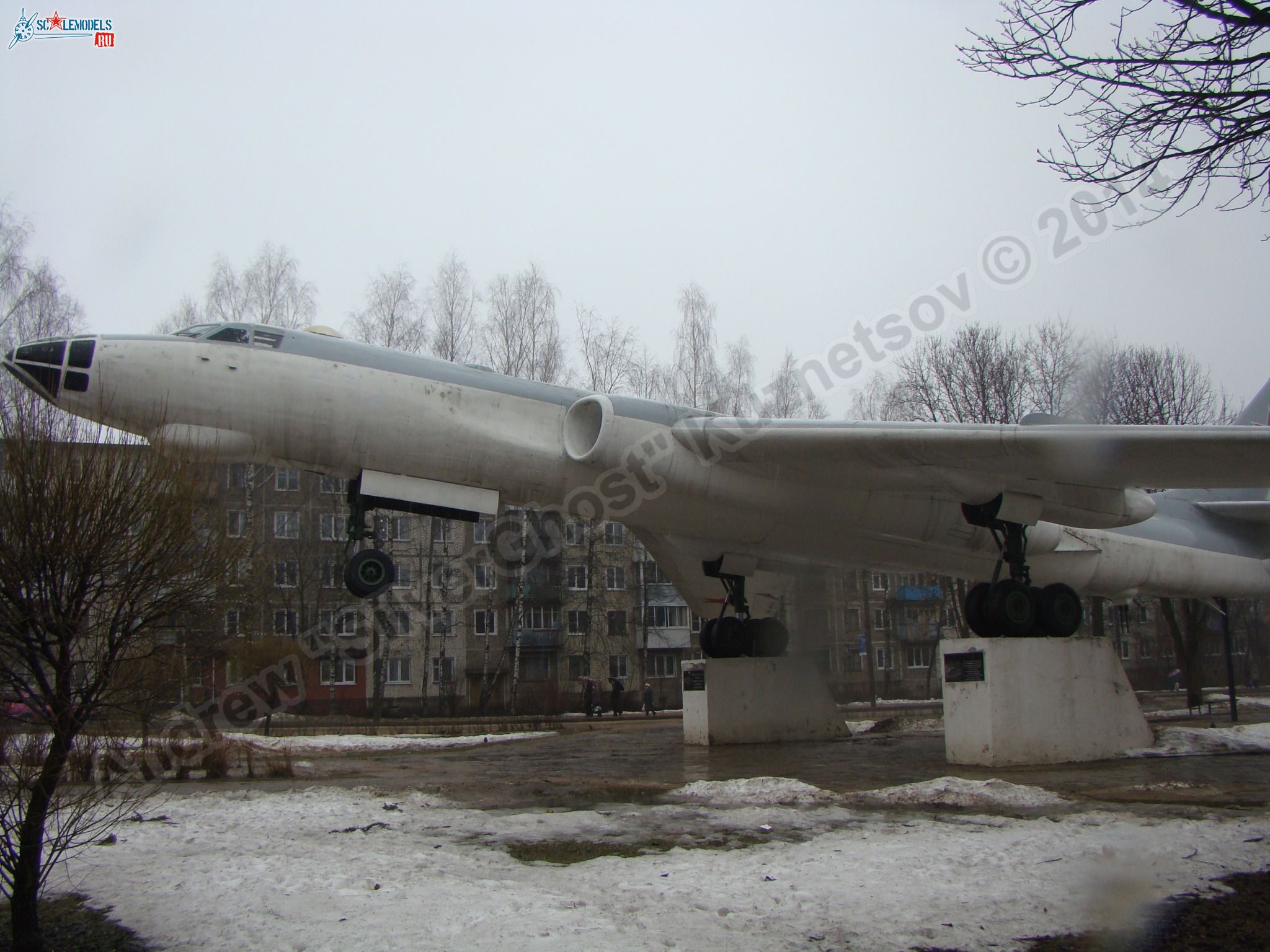 Tu-16_Badger_Smolensk_0009.jpg