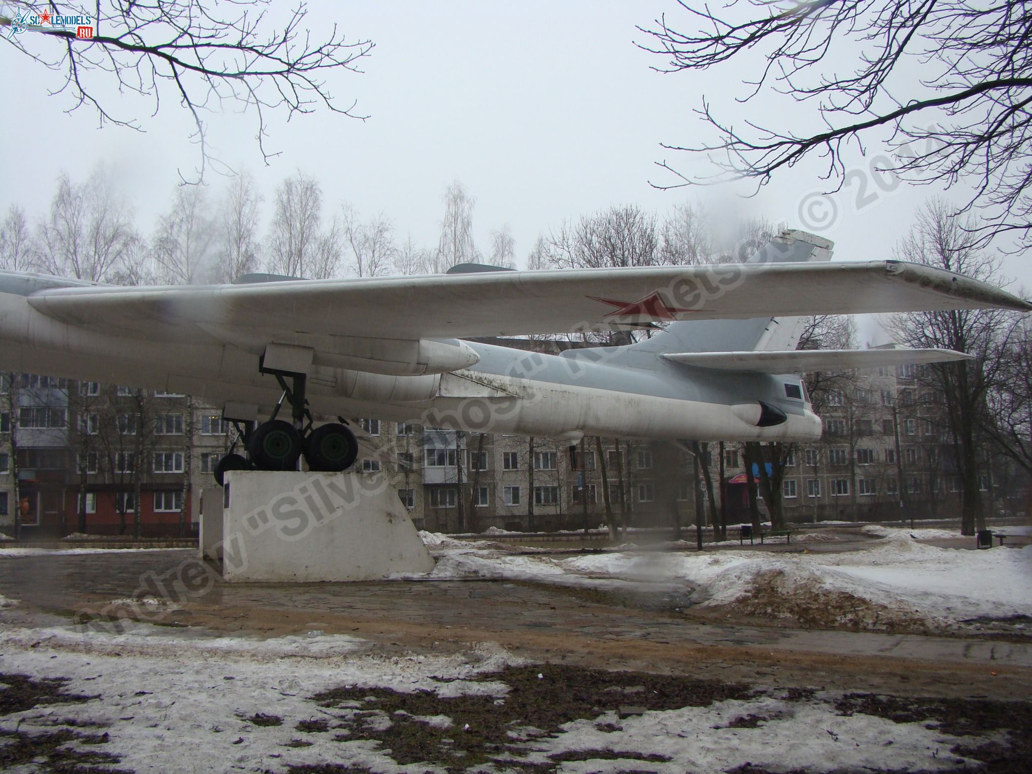 Tu-16_Badger_Smolensk_0030.jpg