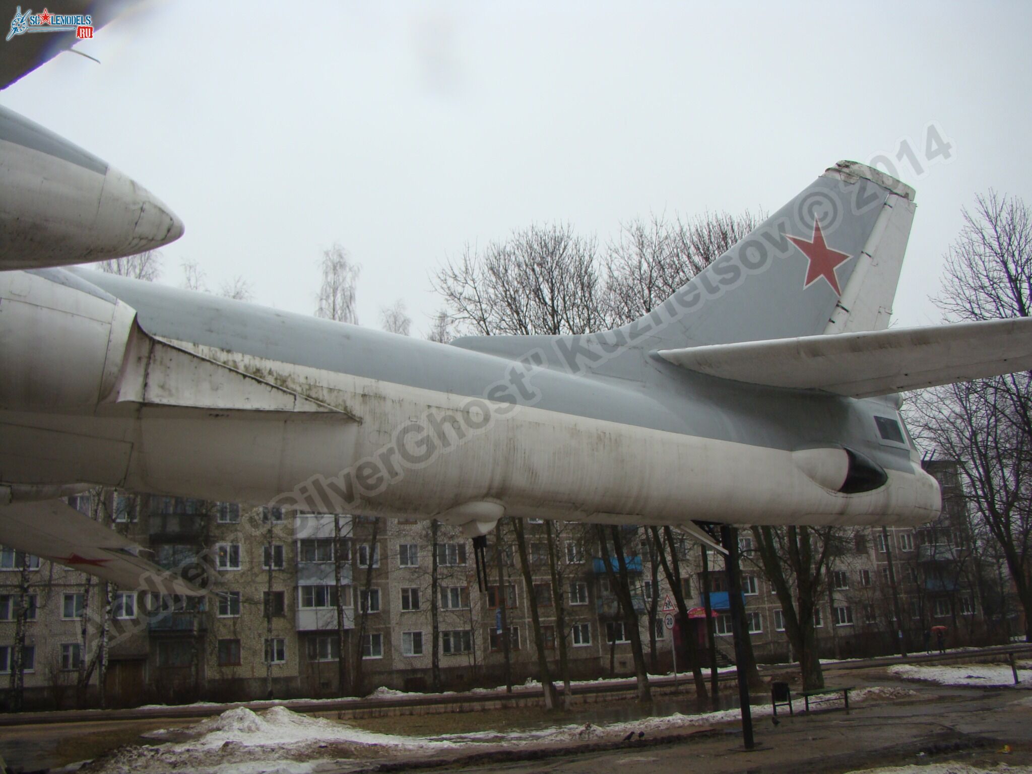 Tu-16_Badger_Smolensk_0074.jpg