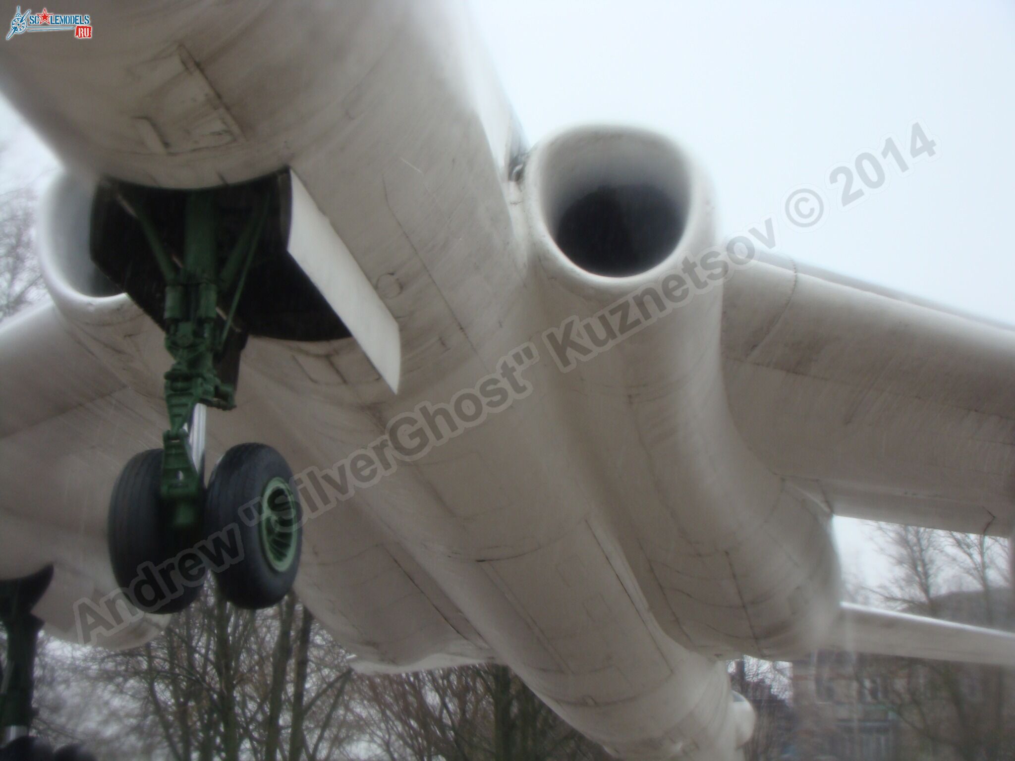 Tu-16_Badger_Smolensk_0105.jpg