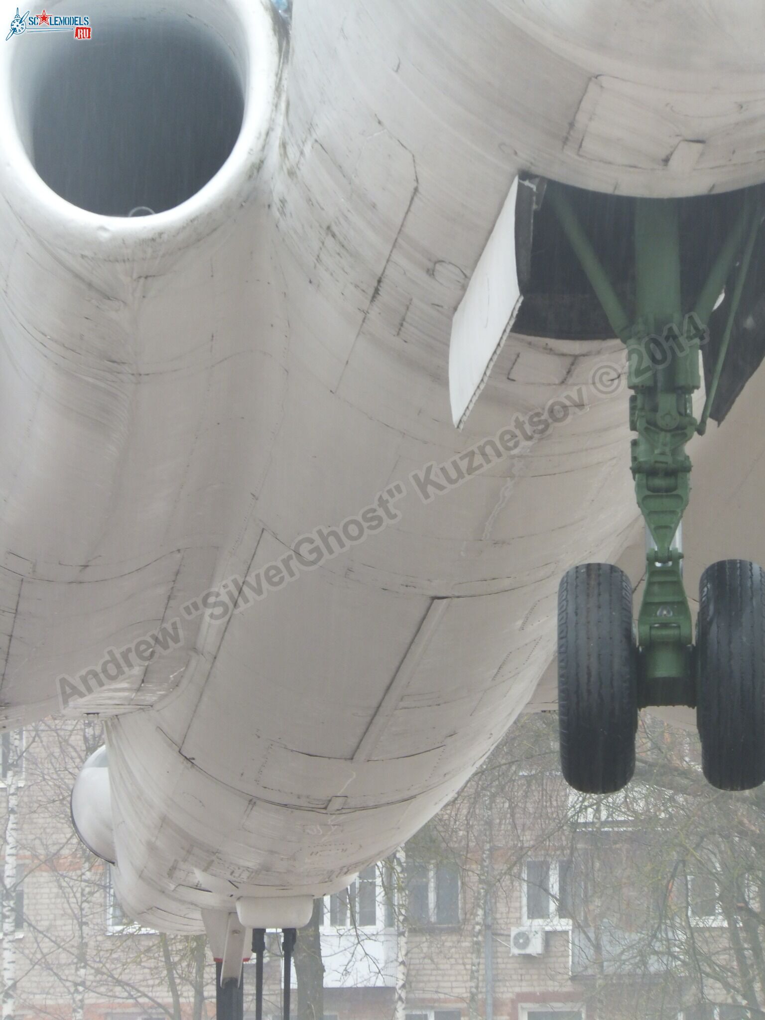 Tu-16_Badger_Smolensk_0118.jpg