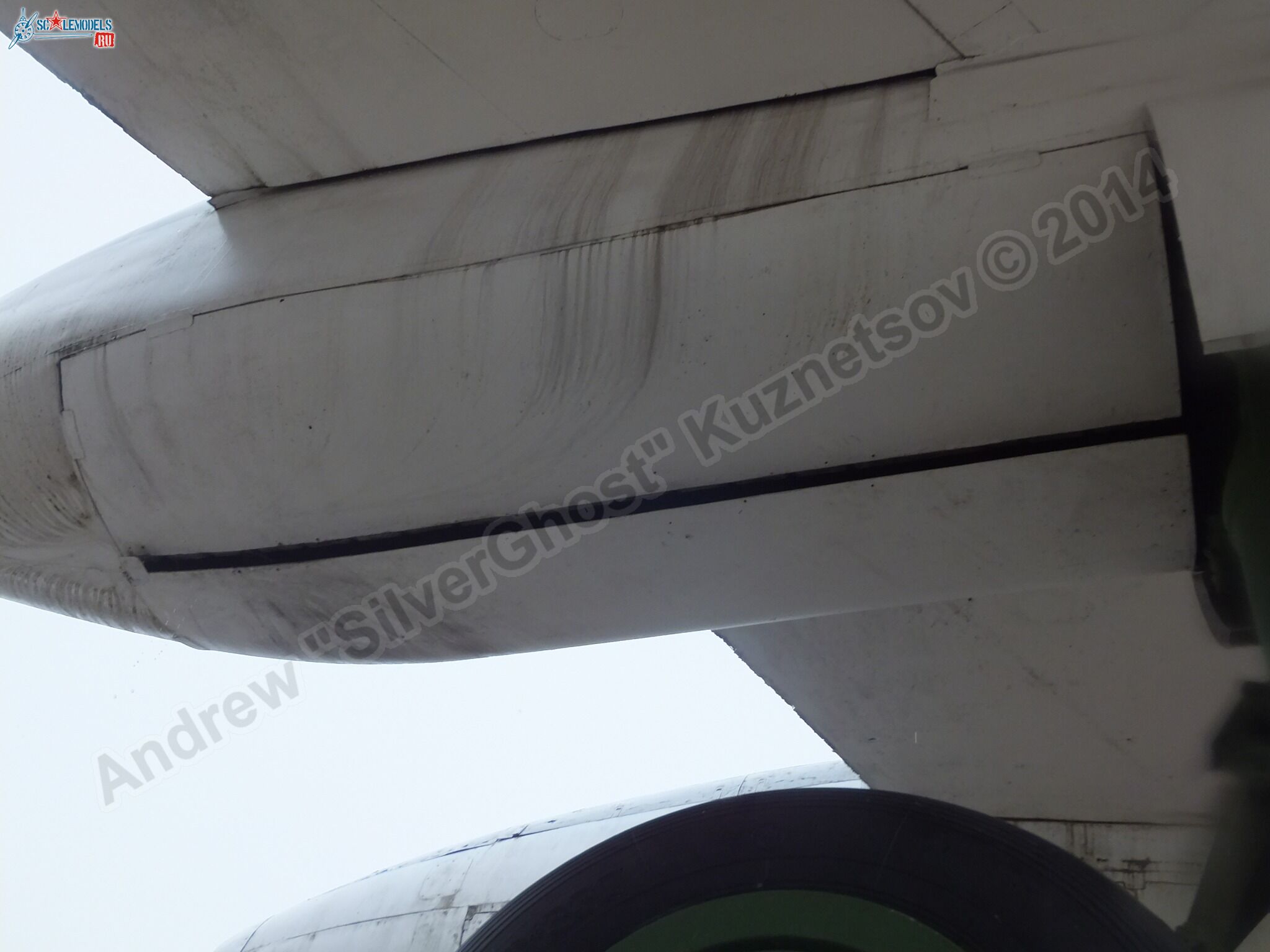 Tu-16_Badger_Smolensk_0218.jpg
