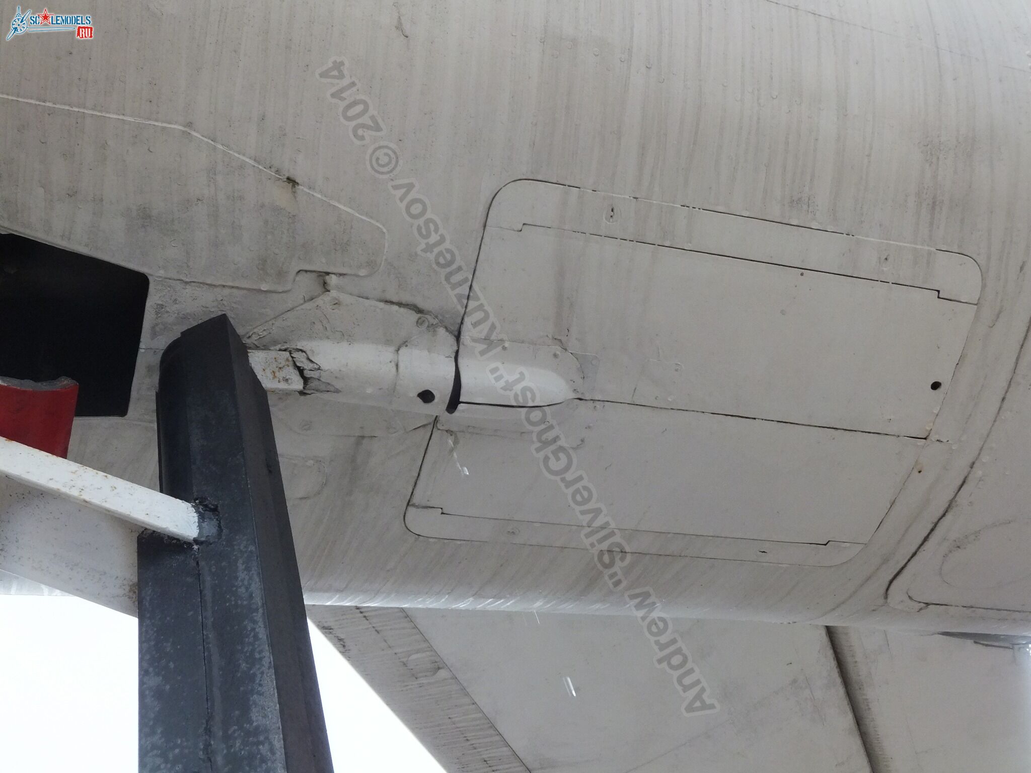 Tu-16_Badger_Smolensk_0292.jpg