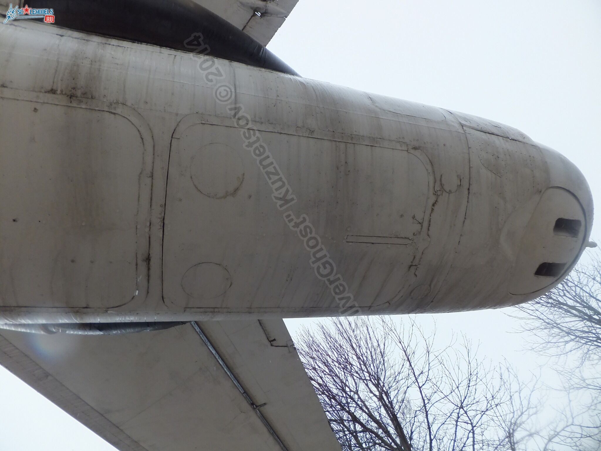 Tu-16_Badger_Smolensk_0294.jpg