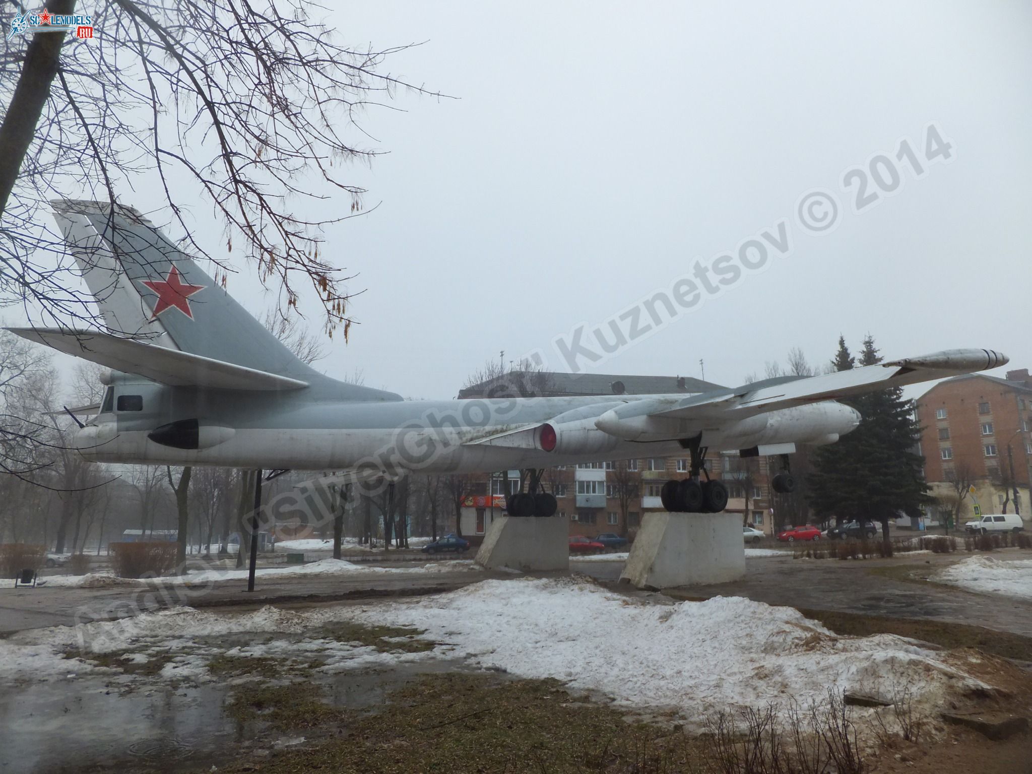 Tu-16_Badger_Smolensk_0342.jpg