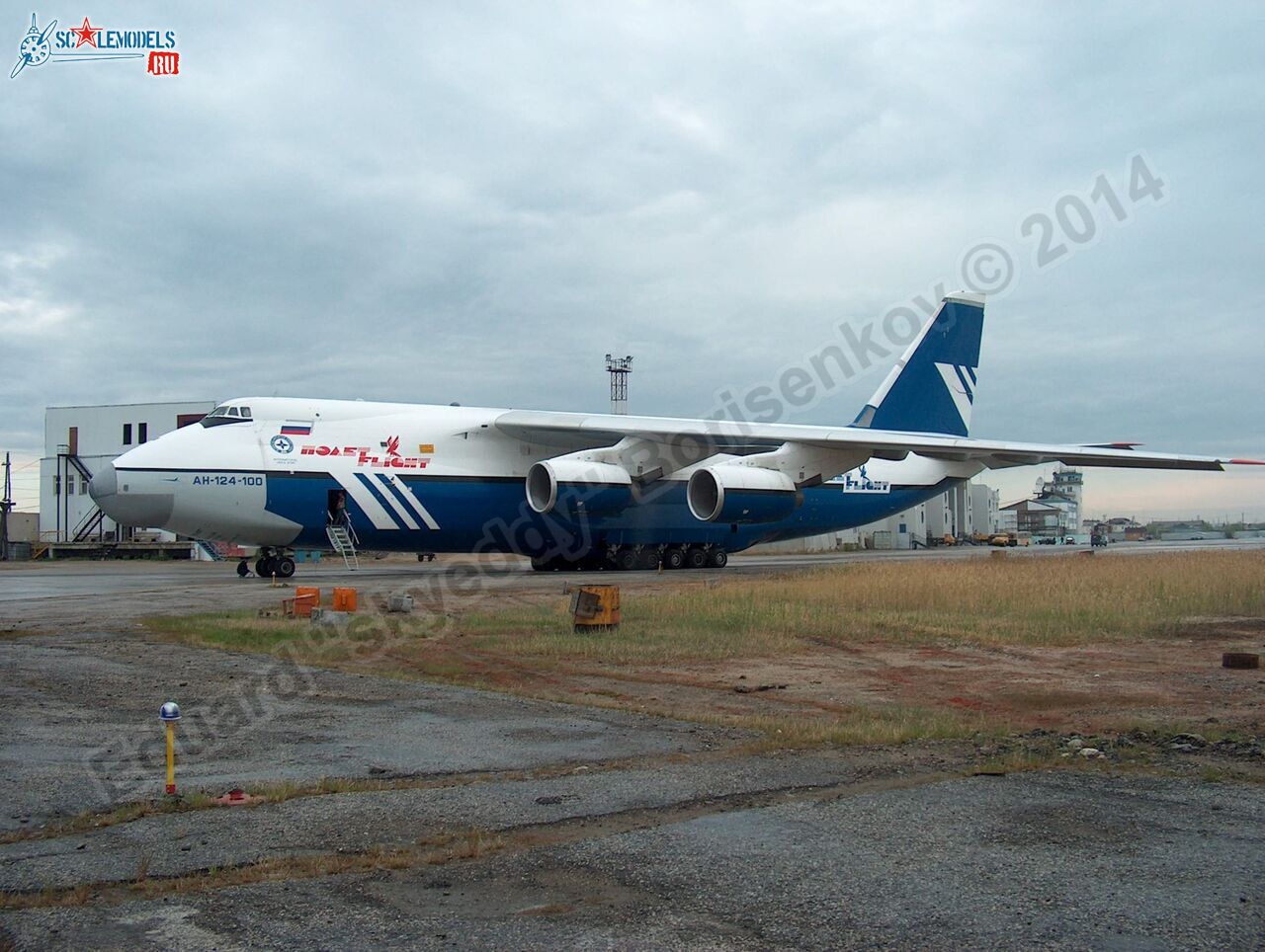 An-124_RA-82014_0009.jpg