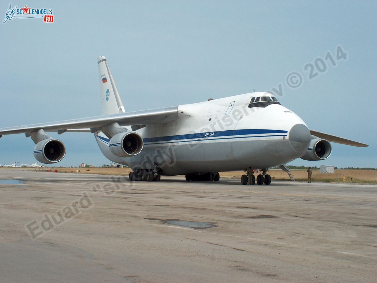 An-124_RA-82039_0002.jpg