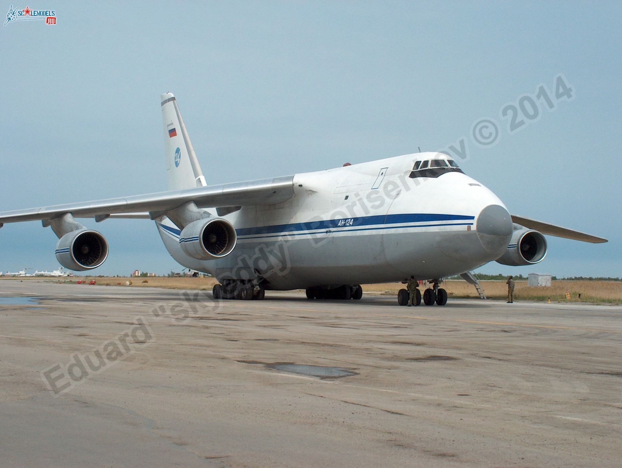 An-124_RA-82039_0002.jpg