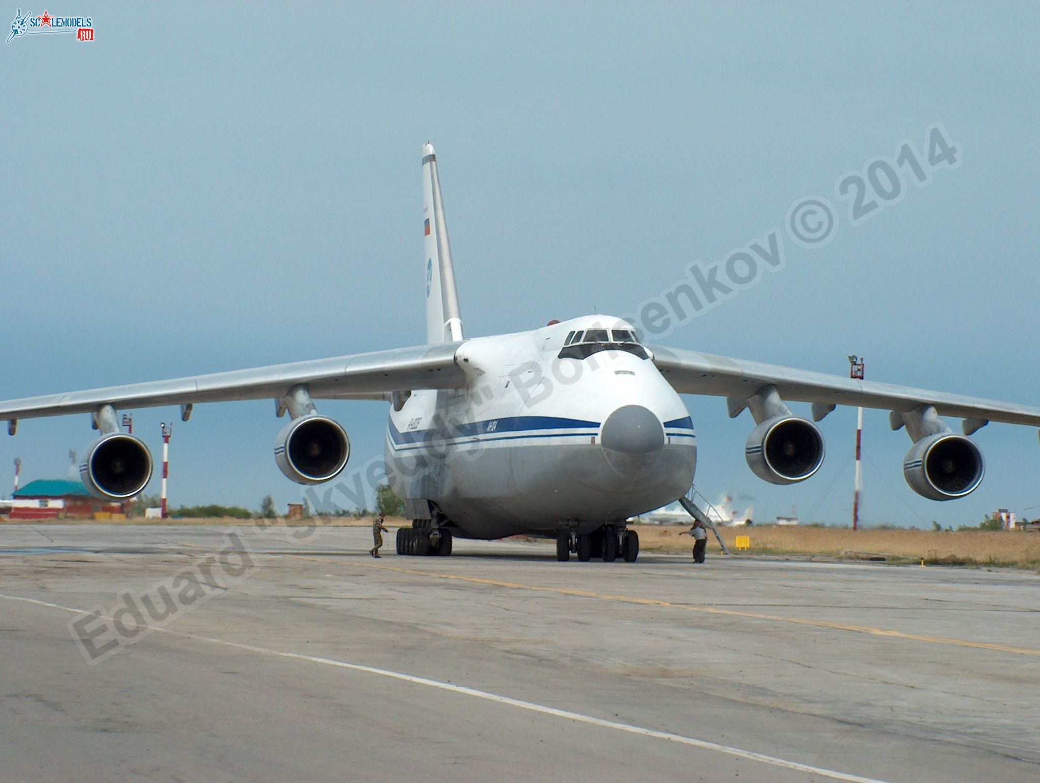 An-124_RA-82039_0005.jpg