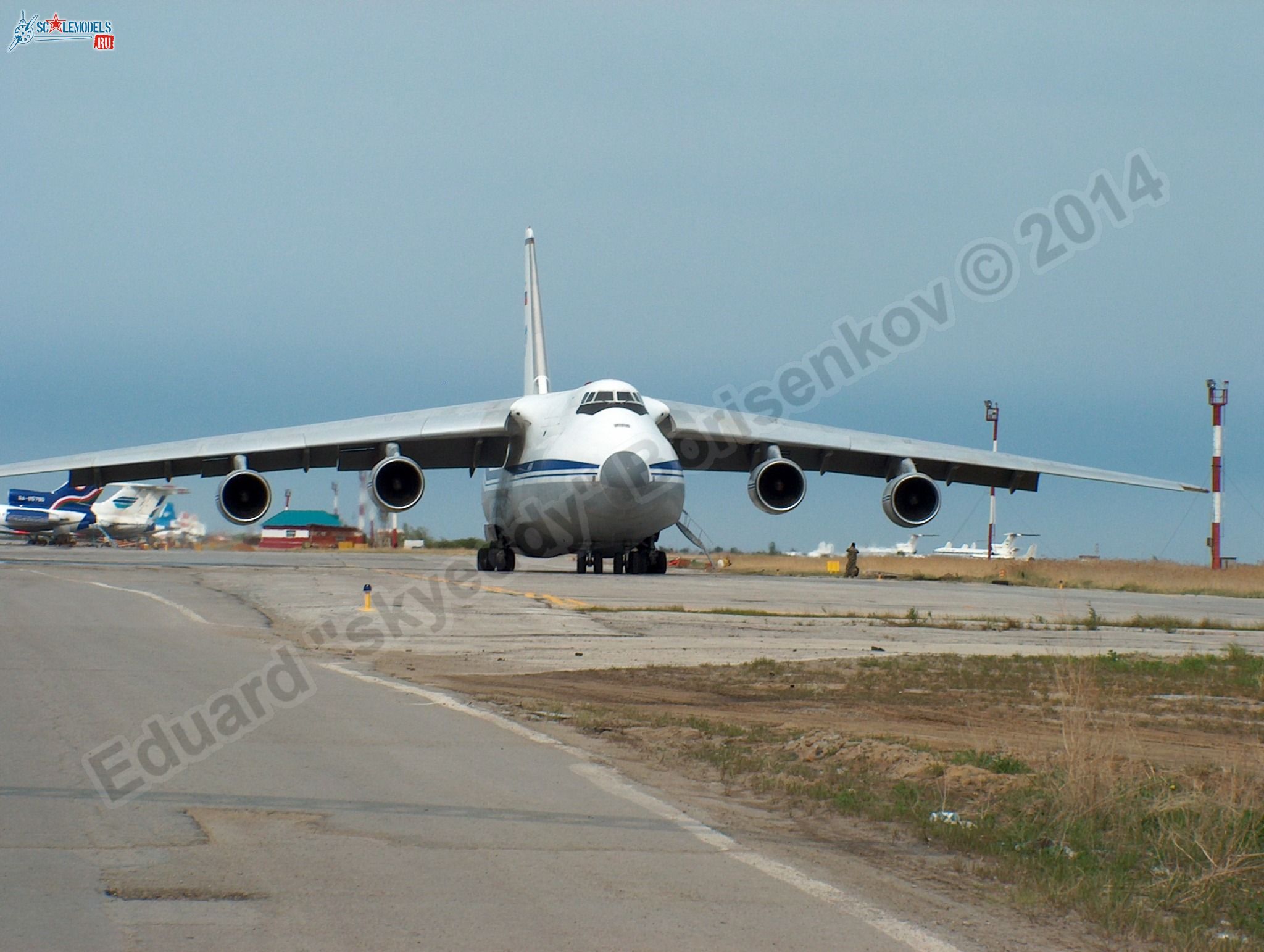 An-124_RA-82039_0006.jpg