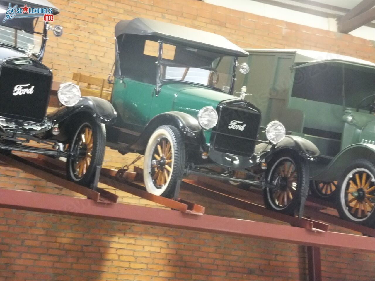 Chernogolovka_museum_auto_0374.jpg