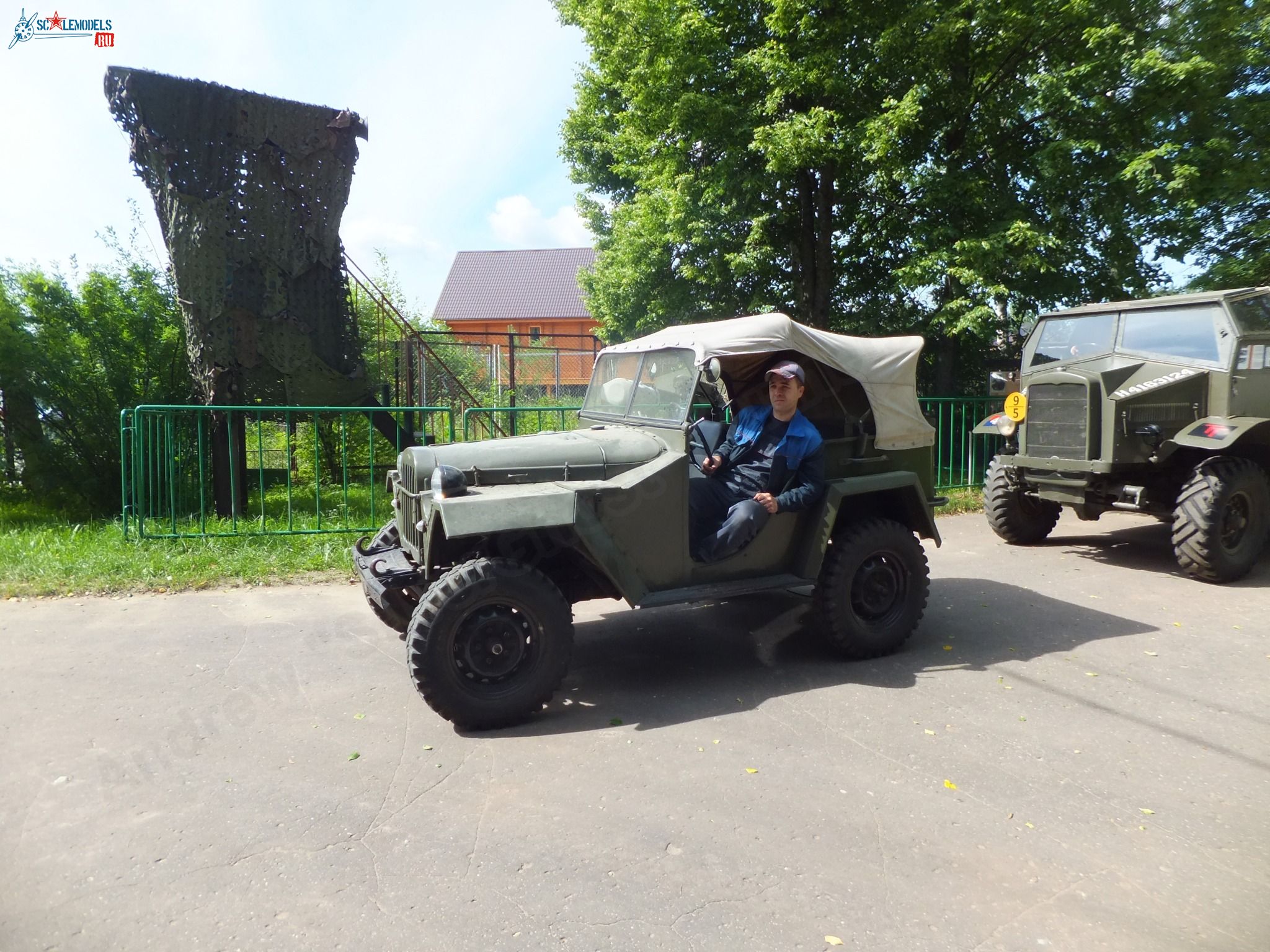 Chernogolovka_museum_auto_0001.jpg