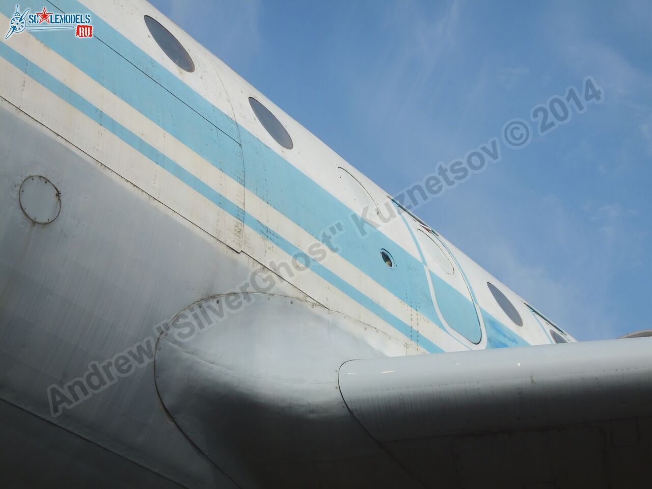 Yak-42_USSR-10985_0188.jpg