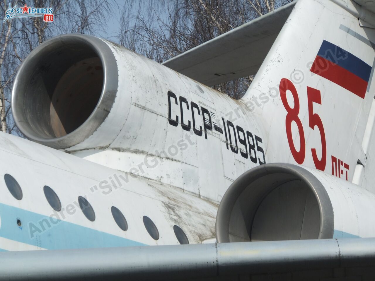 Yak-42_USSR-10985_0209.jpg