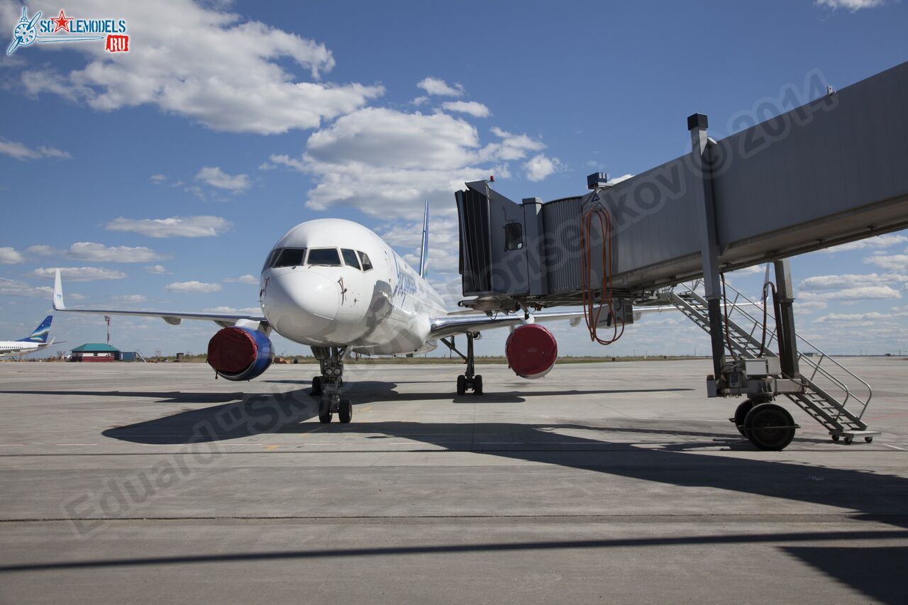 Boeing-757_0001.jpg