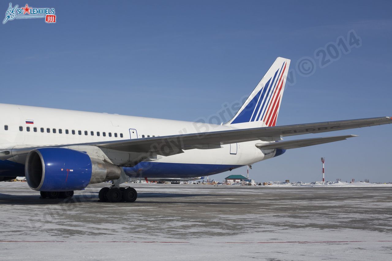 Boeing-767_EI-DBG_0007.jpg