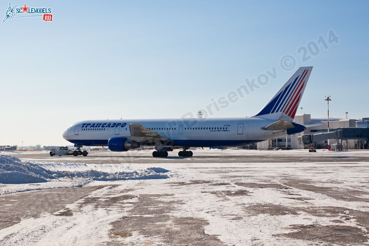 Boeing-767_EI-DBG_0009.jpg