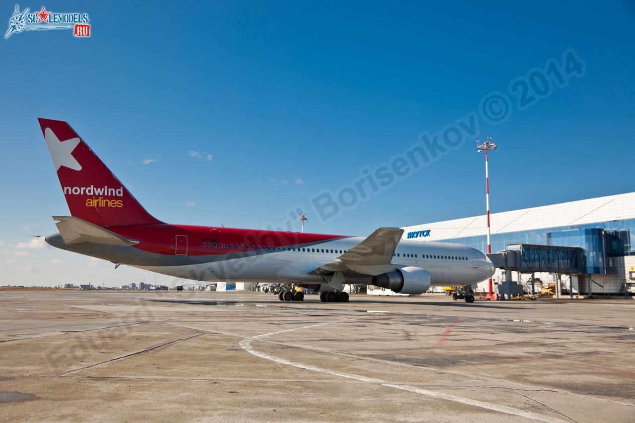 Boeing-767_VP-BMC_0006.jpg