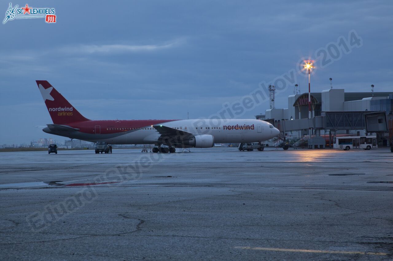 Boeing-767_VQ-BOG_0010.jpg
