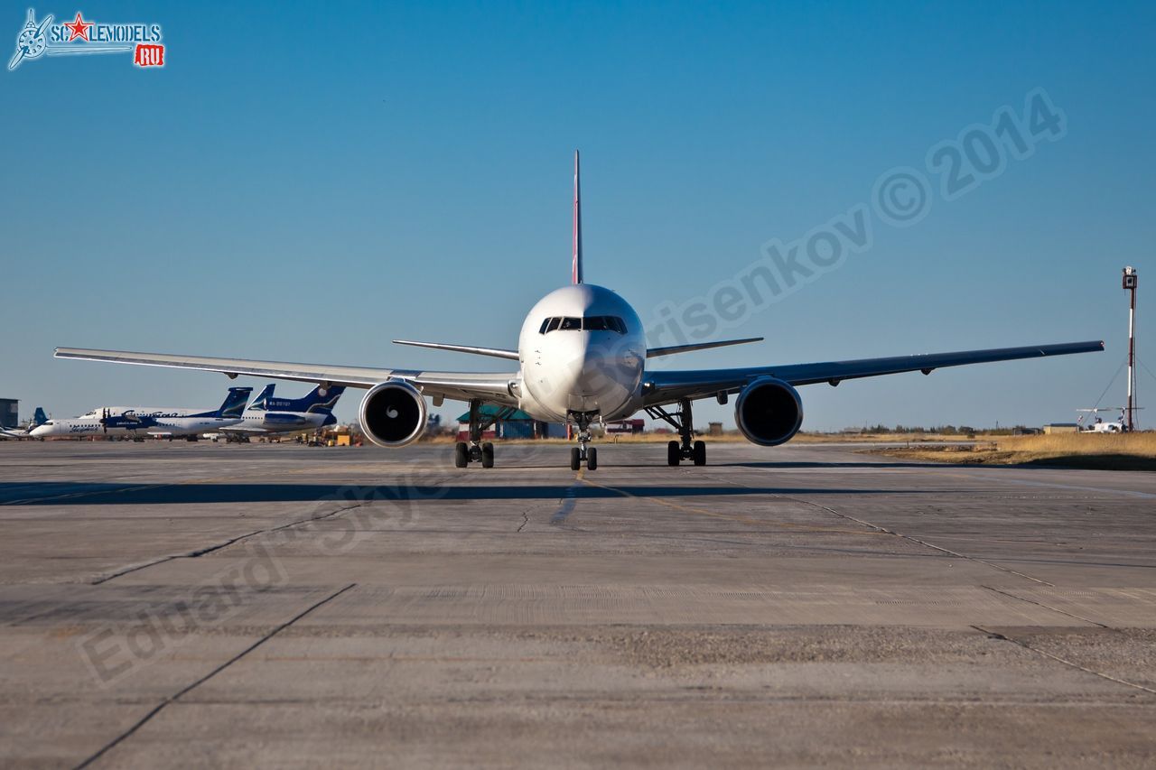 Boeing-767_VP-BRL_0000.jpg