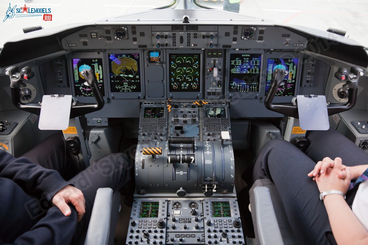 Dash_8_C-GLKU_0016.jpg