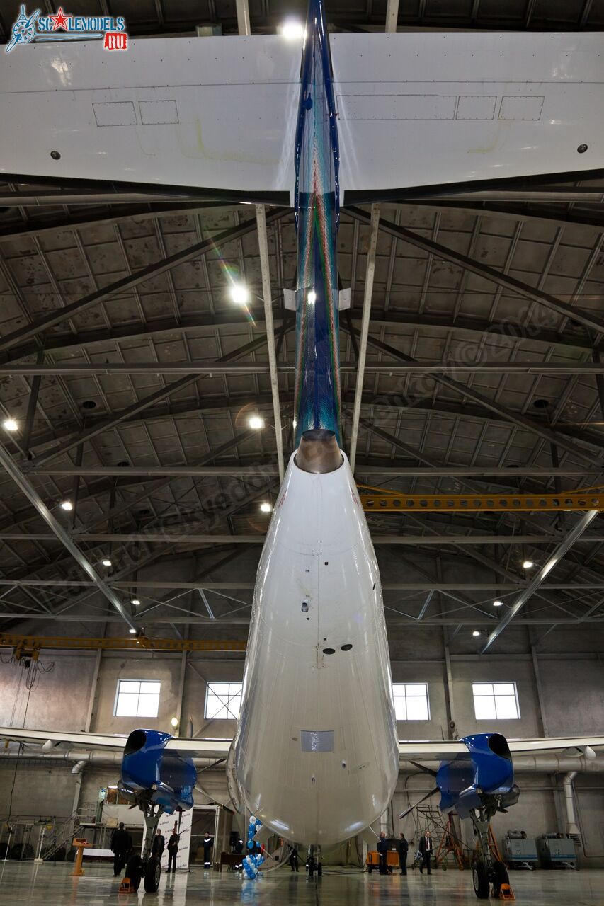 Dash_8_VP-BKD_0076.jpg