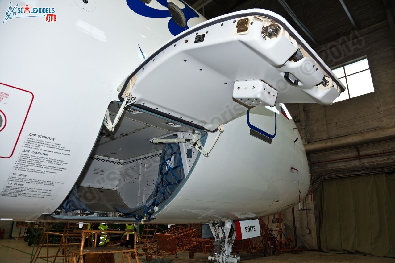 Dash_8_VP-BKD_0083.jpg
