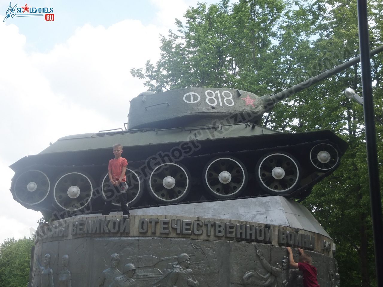 T-34-85_Yartsevo_0014.jpg