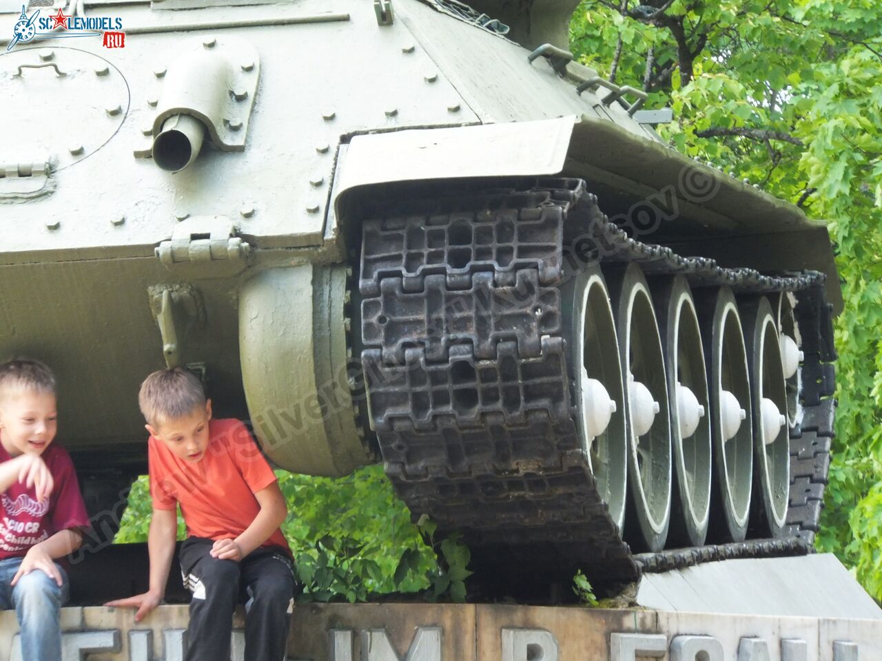 T-34-85_Yartsevo_0045.jpg