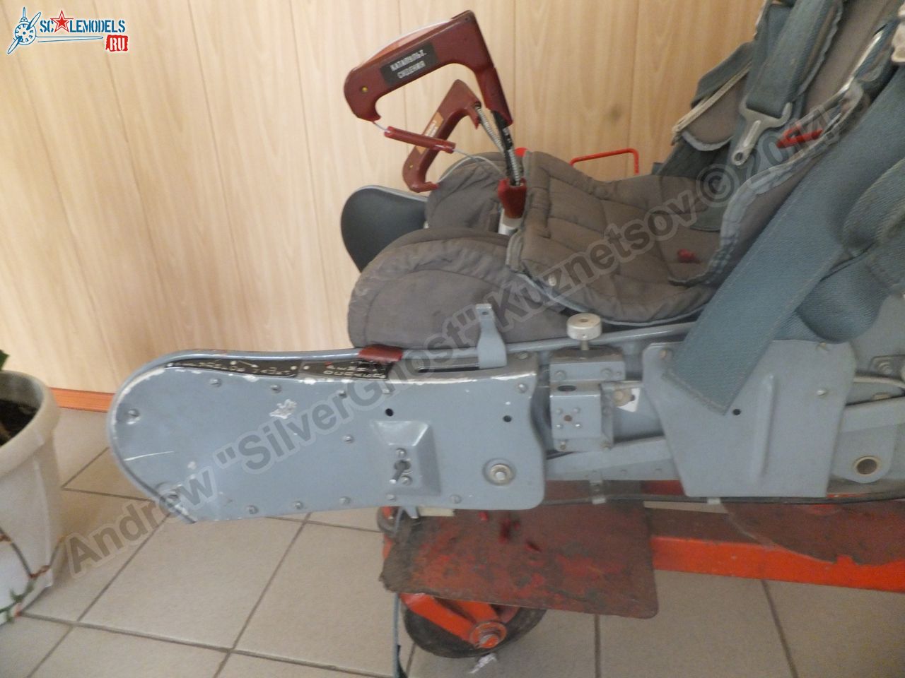 L-39_Ejection_seat_0017.jpg