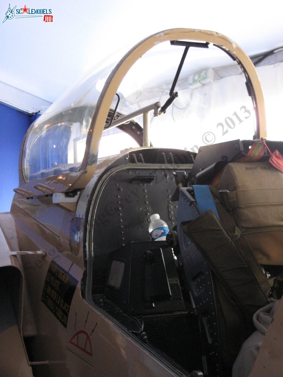 Mirage III Cockpit_6.JPG