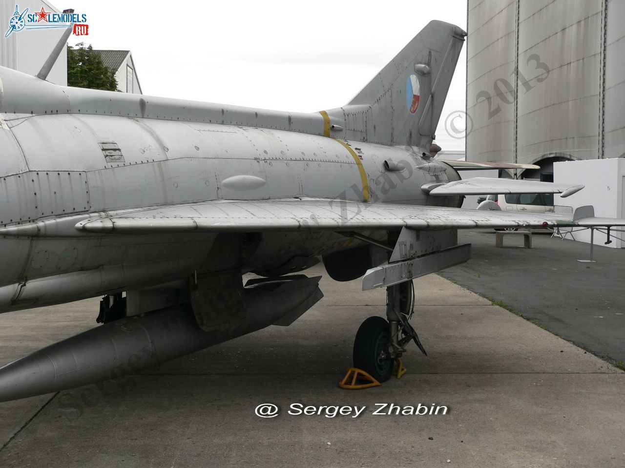 MiG-21F-13_28.jpg