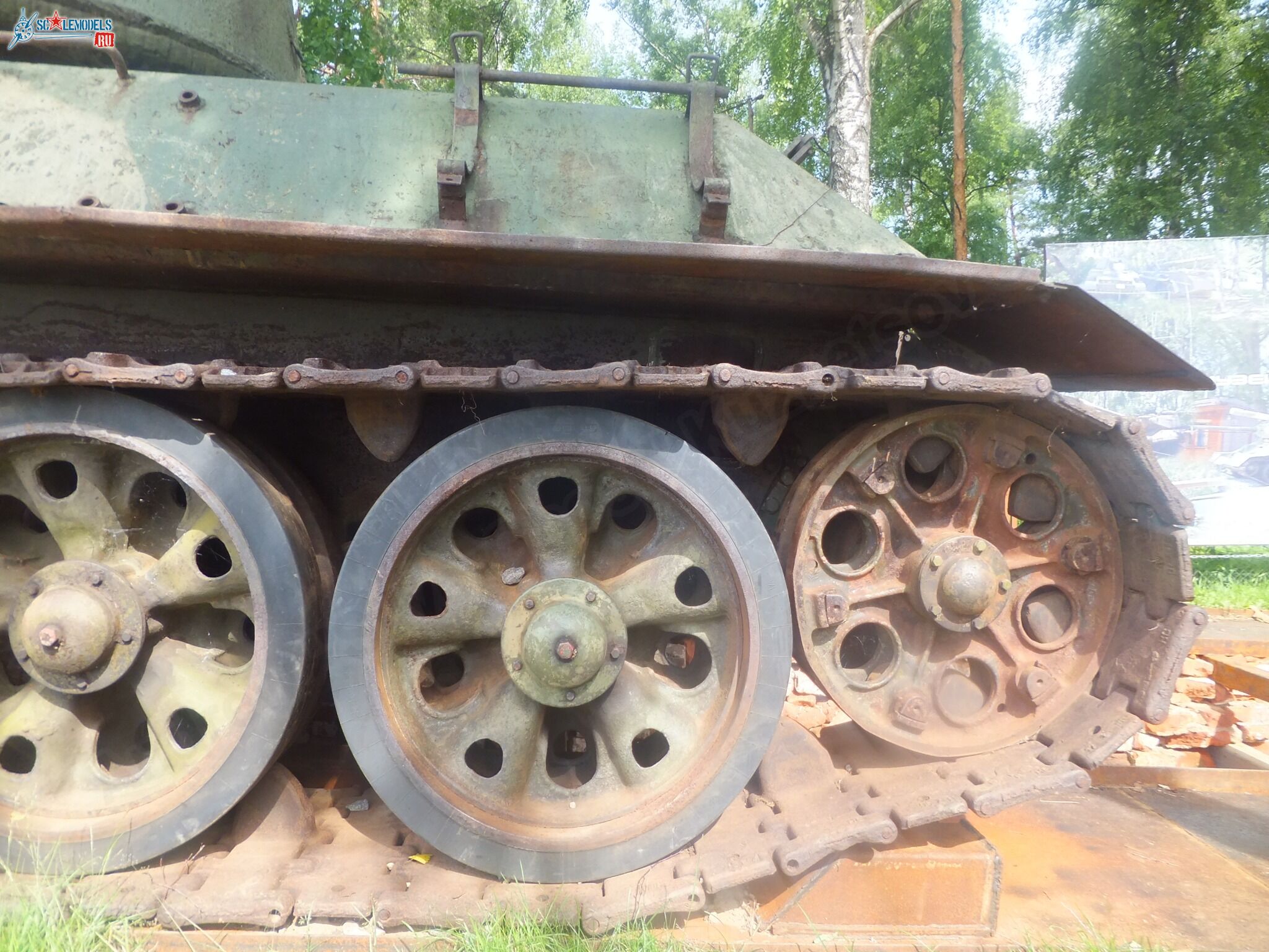 T-34-85_0016.jpg